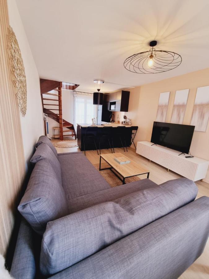 Duplex Neuf Centre Avec Parking Apartment Neauphle-le-Chateau